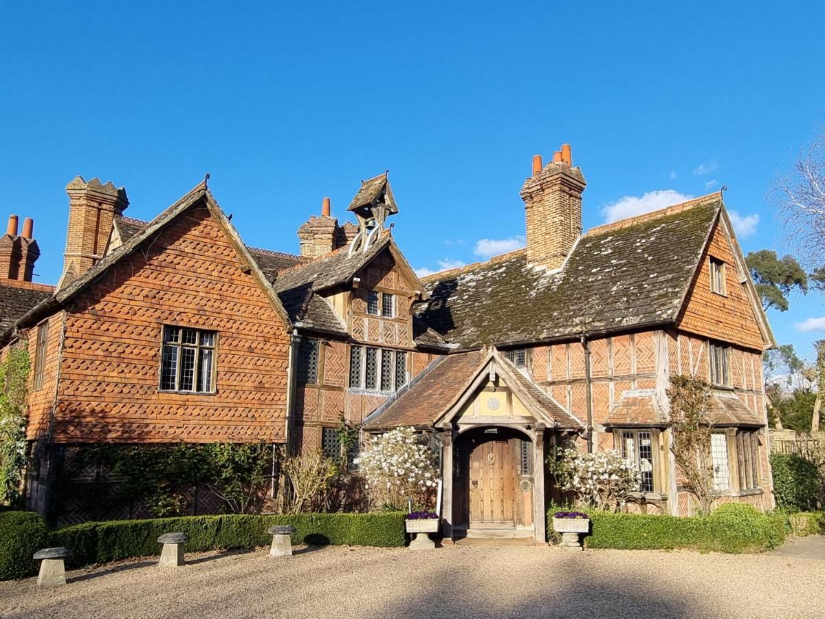 Langshott Manor - Luxury Hotel Gatwick Horley Exterior foto