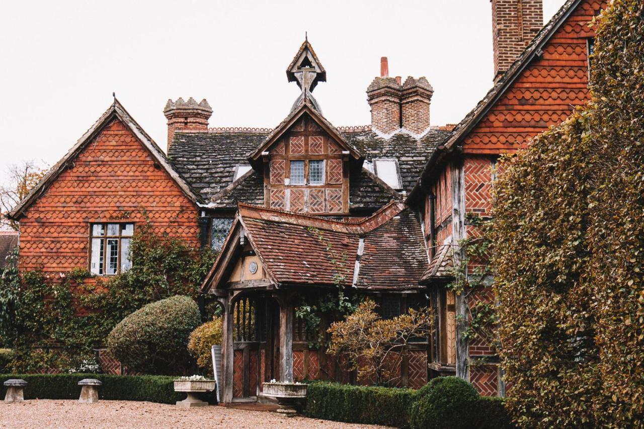 Langshott Manor - Luxury Hotel Gatwick Horley Exterior foto